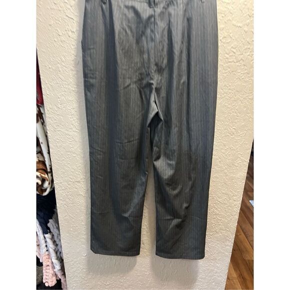Wild Fable Grey Striped Dress Pants Woman’s Size 16 - Picture 8 of 9
